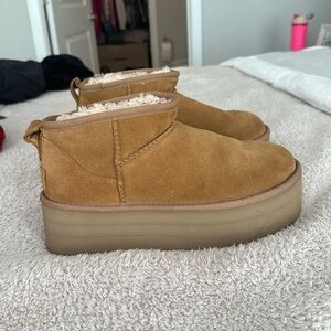 Platform Ugg Minis